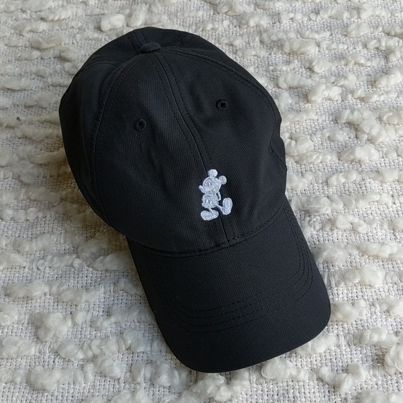 nike mickey mouse hat